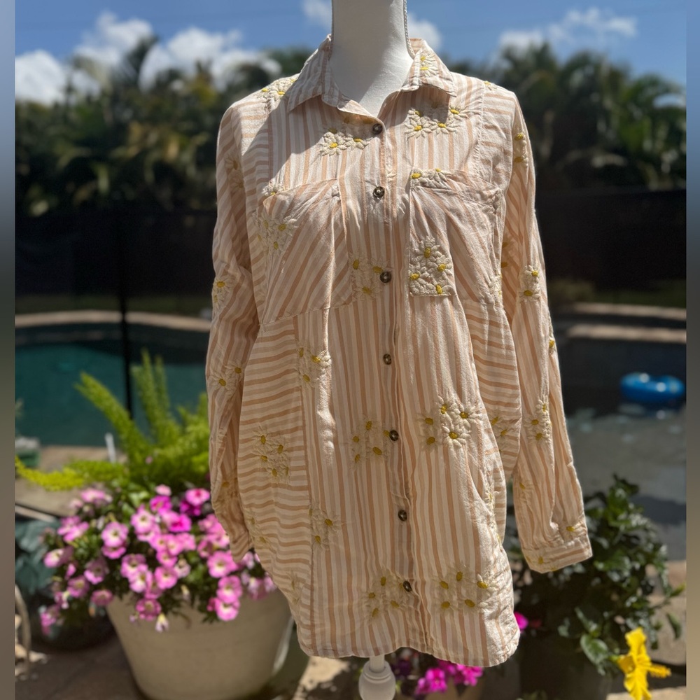 ban Outfitters BDG Remi Embroidered Western Button Down Shirt oversized